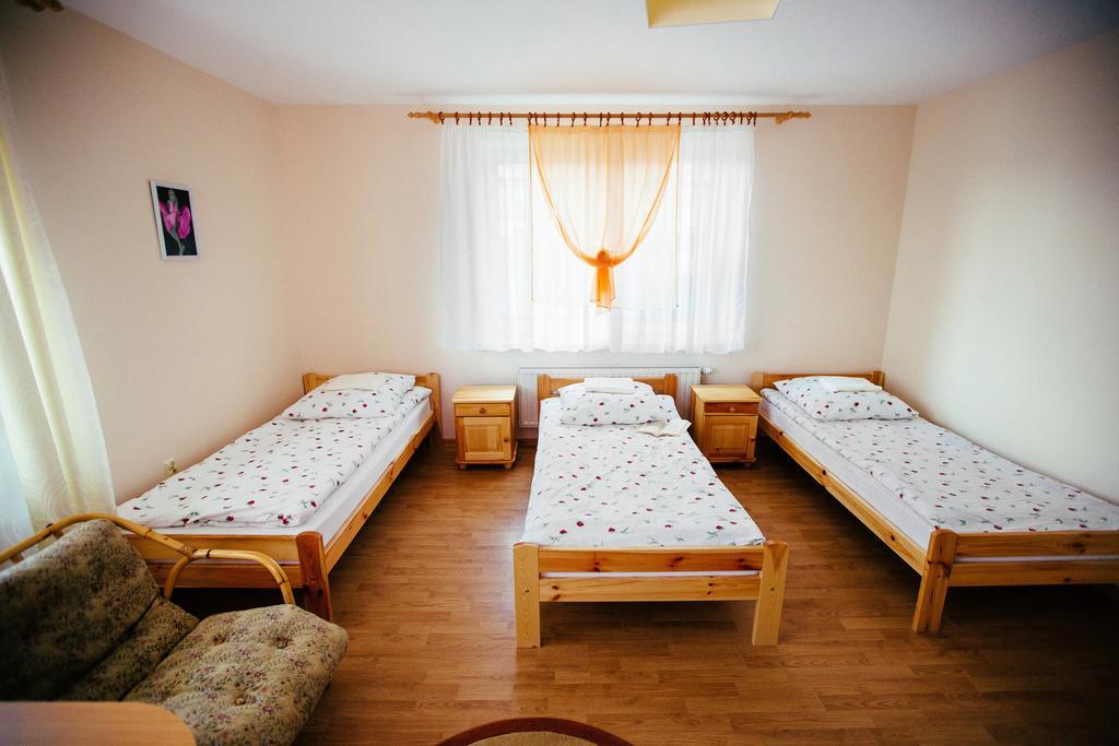Tanie Noclegi 2 Kielce Bagian luar foto