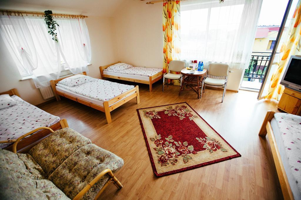 Tanie Noclegi 2 Kielce Ruang foto
